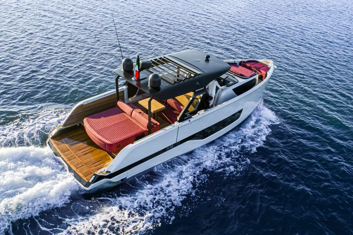 Cranchi A46, exterior — Yacht Hire Saint-Tropez, Saint-Tropez. Cranchi A46 — 14m