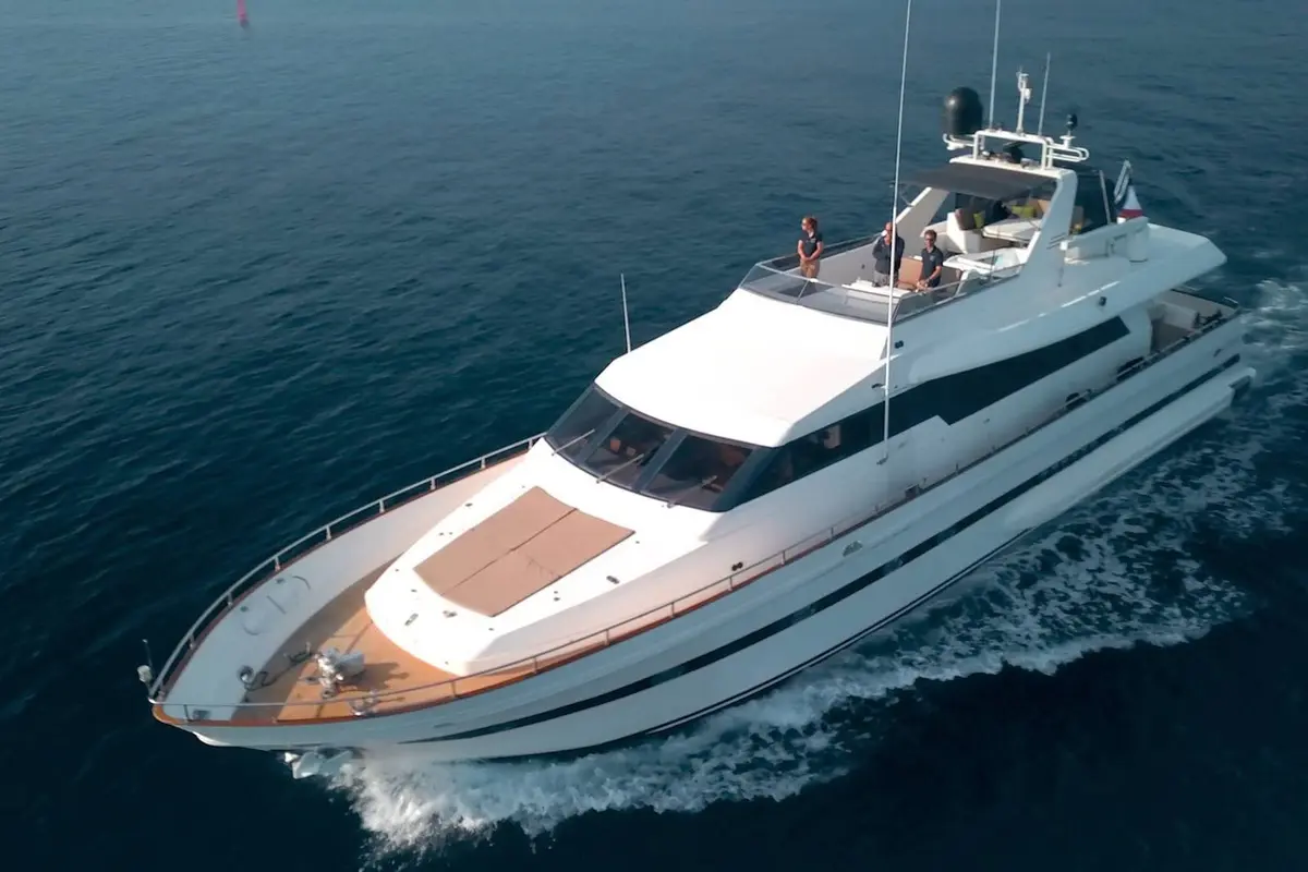 Falcon 80S, main deck — Yacht Hire Saint-Tropez, Saint-Tropez. Falcon 80S — 24m