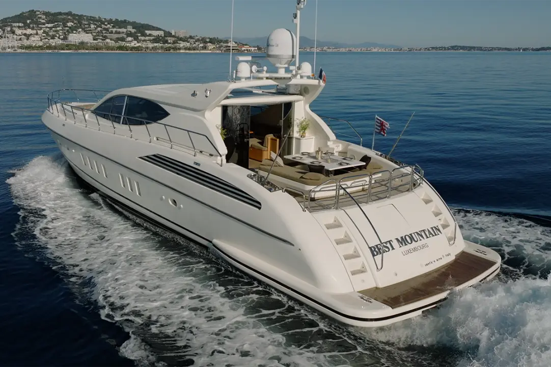 Leopard 24, exterior — Yacht Hire Saint-Tropez, Saint-Tropez. Leopard 24 — 24m