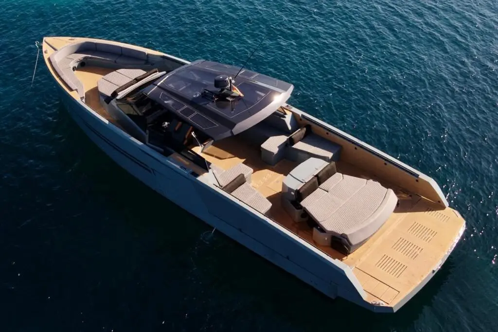 Okean 55, exterior — Yacht Hire Saint-Tropez, Saint-Tropez. Okean 55 — 16m
