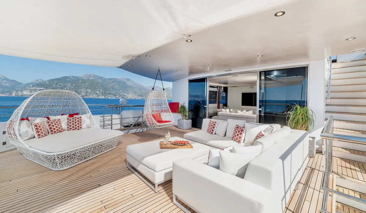 Philip Zepter 50m, flybridge — Yacht Hire Saint-Tropez, Saint-Tropez. Philip Zepter 50m — 50m