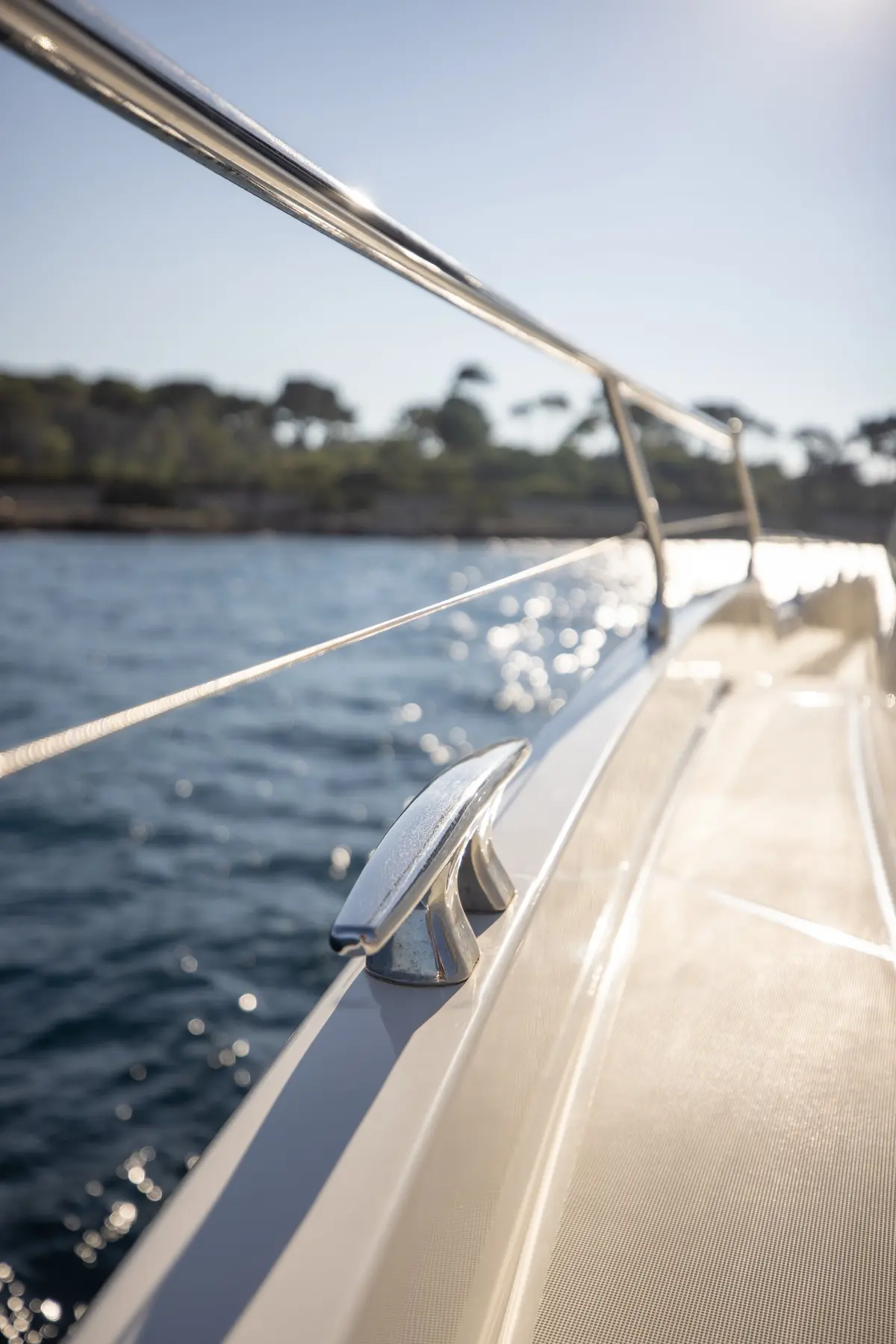 Prestige 680s, aft deck — Yacht Hire Saint-Tropez, Saint-Tropez. Prestige 680s — 21.4m