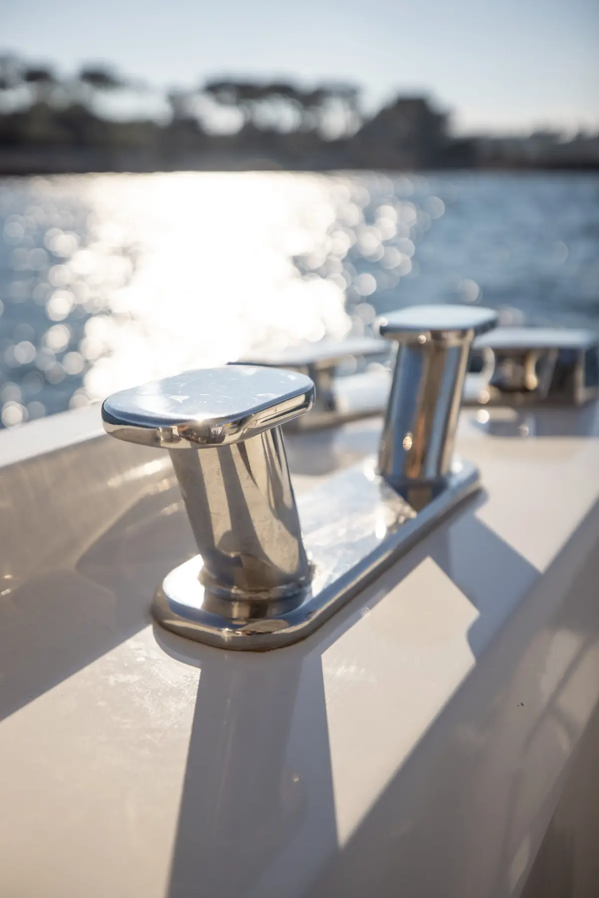 Prestige 680s, salon — Yacht Hire Saint-Tropez, Saint-Tropez. Prestige 680s — 21.4m