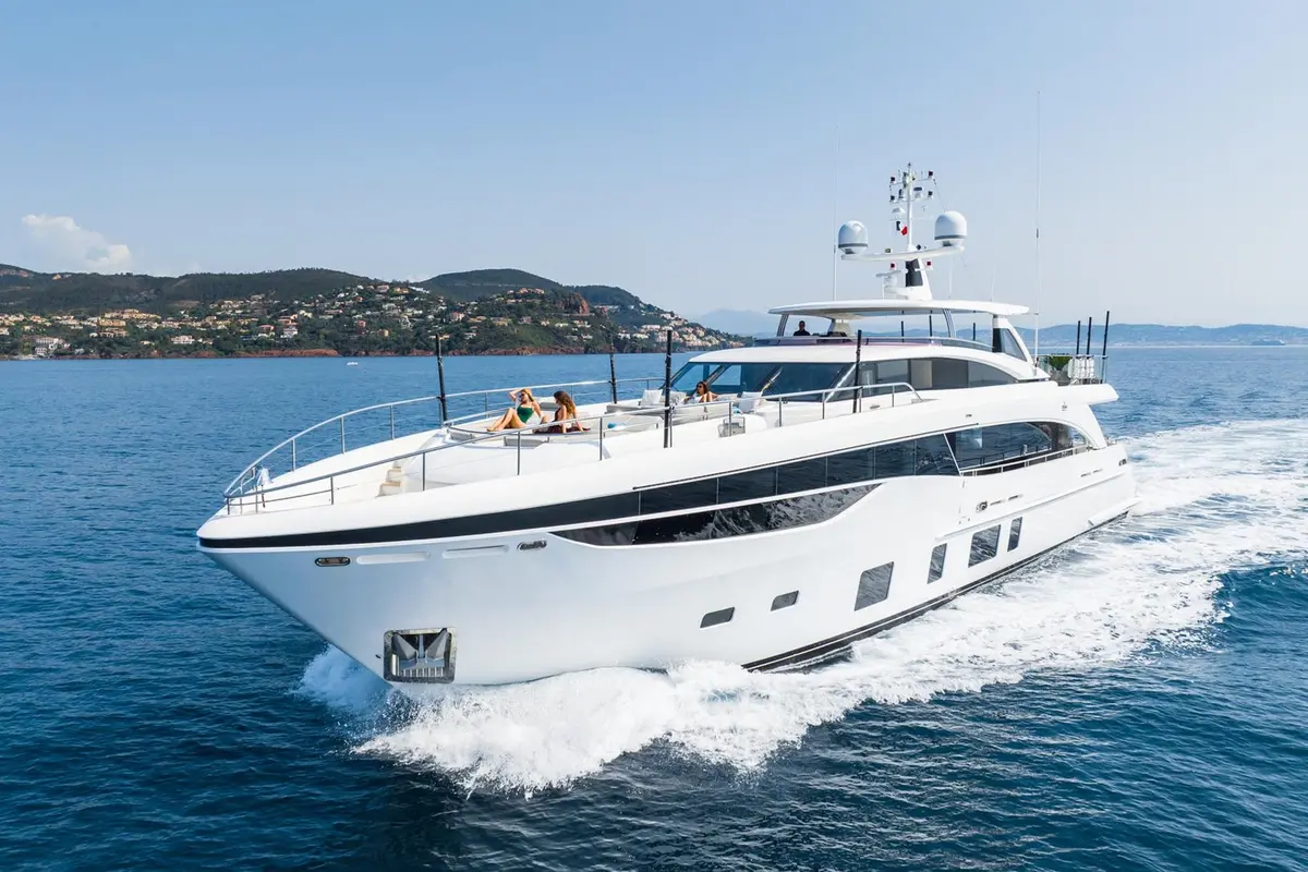 Princess 35M, main deck — Yacht Hire Saint-Tropez, Saint-Tropez. Princess 35M — 35m