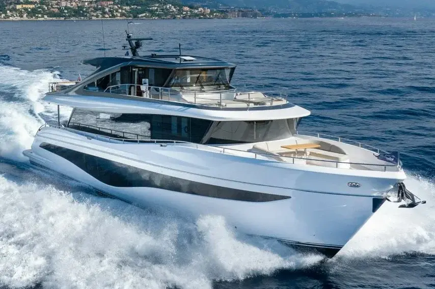 Princess Y80, exterior — Yacht Hire Saint-Tropez, Saint-Tropez. Princess Y80 — 25m