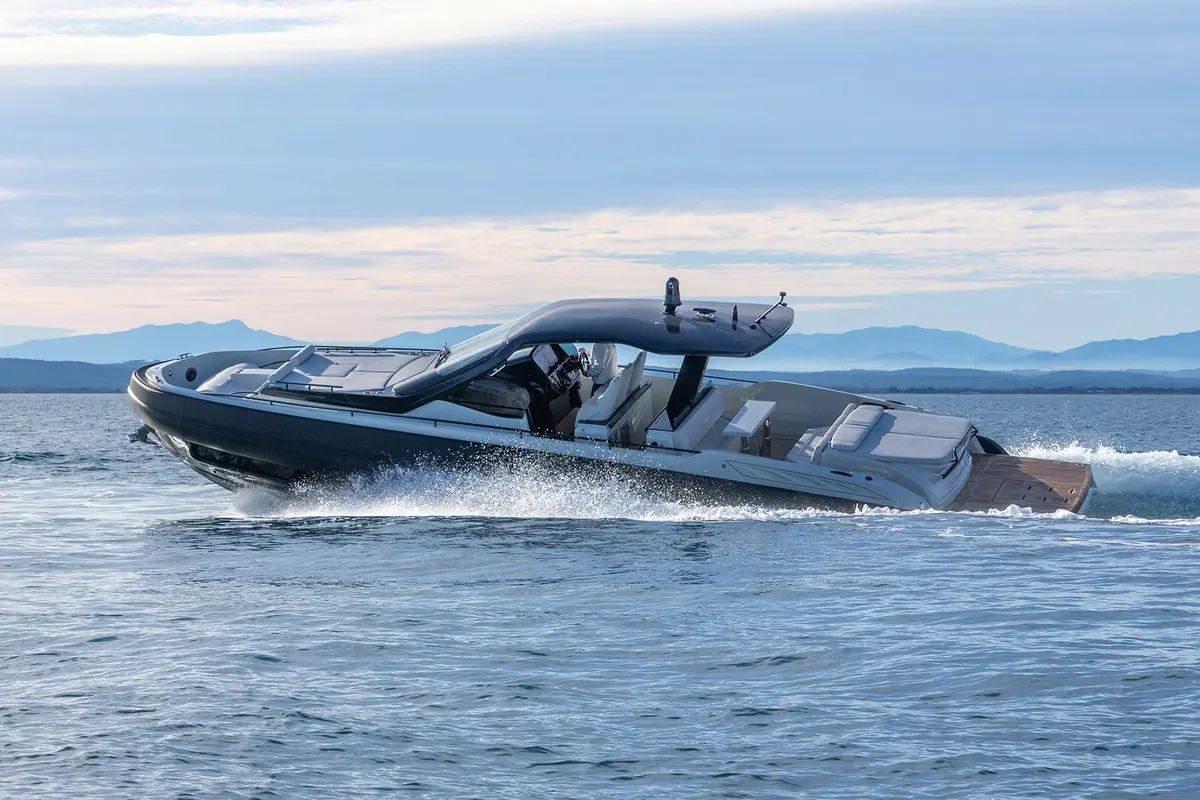 Sacs 47, exterior — Yacht Hire Saint-Tropez, Saint-Tropez. Sacs 47 — 14m