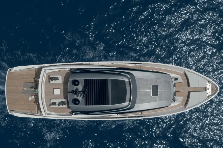 Sanlorenzo 112, cubierta principal — Yacht Hire Saint-Tropez, Saint-Tropez. Sanlorenzo 112 — 34m