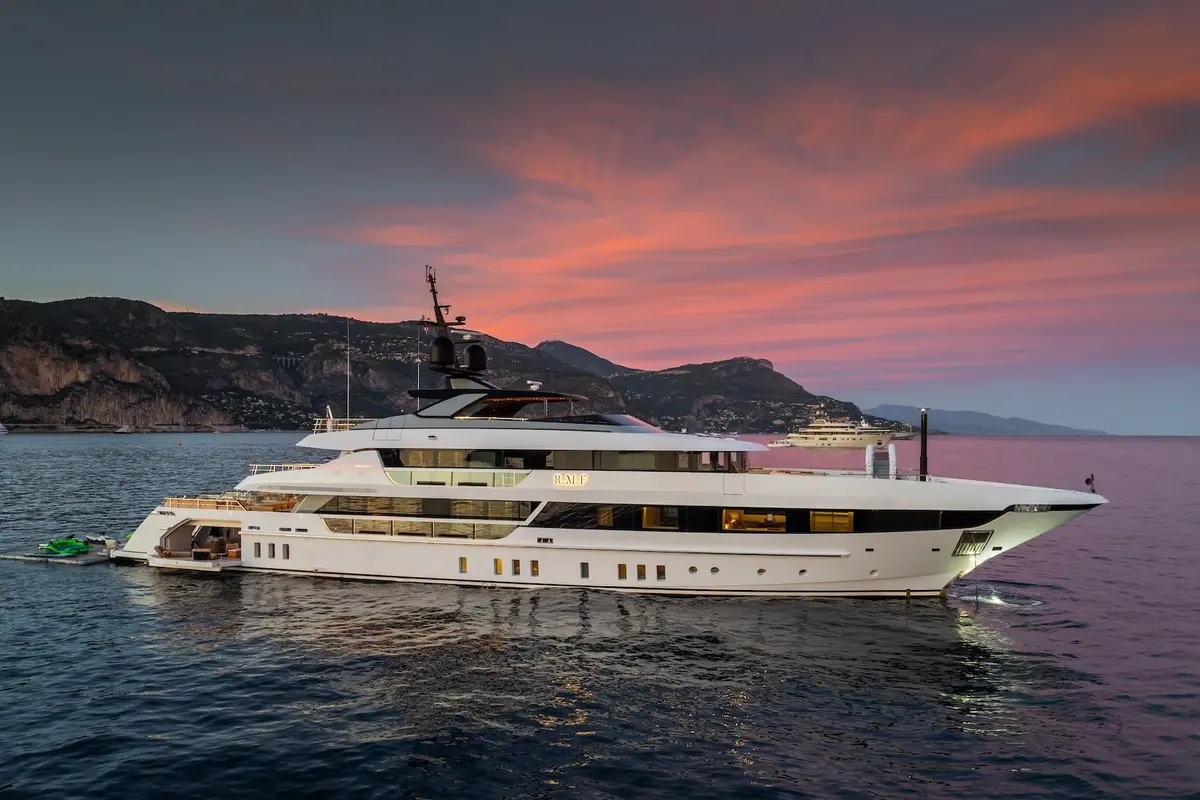 RMF, extérieur — Yacht Hire Saint-Tropez, Saint-Tropez. RMF — 52m