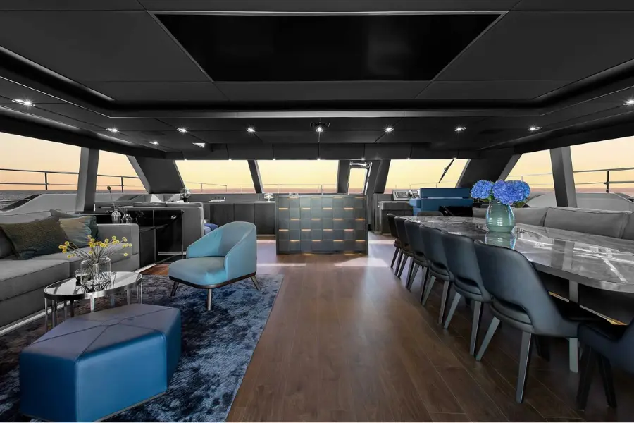 Sunreef 80, flybridge — Yacht Hire Saint-Tropez, Saint-Tropez. Sunreef 80 — 23.9m