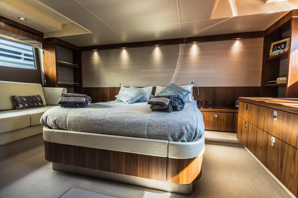 Manhattan 65, main deck — Yacht Hire Saint-Tropez, Saint-Tropez. Manhattan 65 — 22m