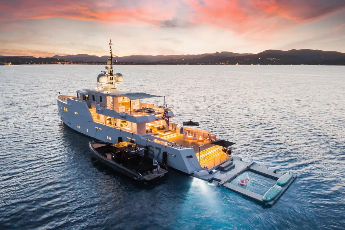 Tansu 40m, exterior — Yacht Hire Saint-Tropez, Saint-Tropez. Tansu 40m — 40m