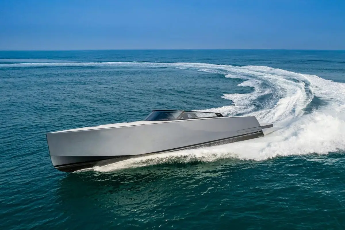 Vandutch 55, exterior — Yacht Hire Saint-Tropez, Saint-Tropez. Vandutch 55 — 16m