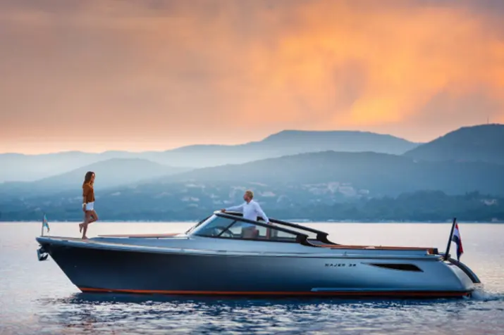 Wajer 38, exterior — Yacht Hire Saint-Tropez, Saint-Tropez. Wajer 38 — 11.3m