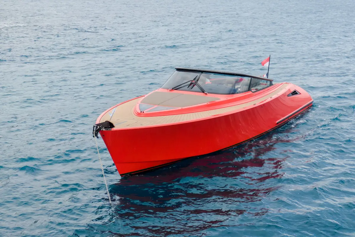 Wajer 55, aft deck — Yacht Hire Saint-Tropez, Saint-Tropez. Wajer 55 — 16m