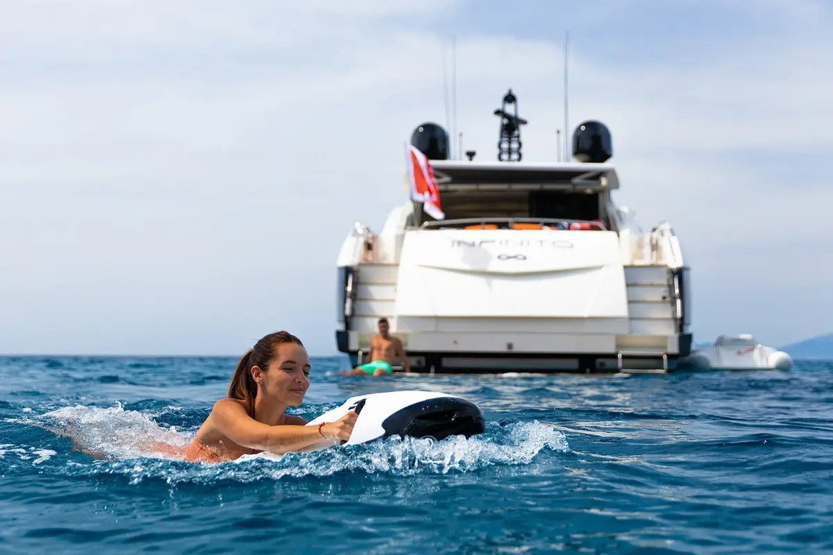 Wajer 55, flybridge — Yacht Hire Saint-Tropez, Saint-Tropez. Wajer 55 — 16m